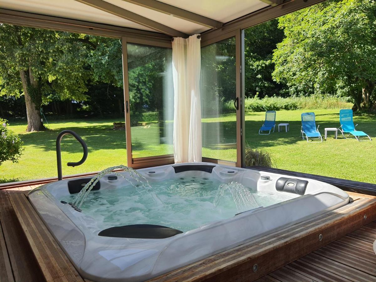 Les Mazeraies Maison D'Hotes Avec Spa Savonnieres ภายนอก รูปภาพ