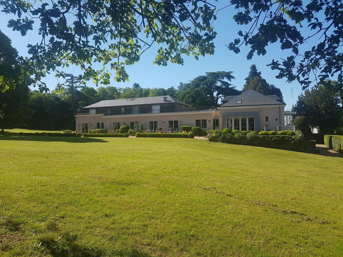 Les Mazeraies Maison D'Hotes Avec Spa Savonnieres ภายนอก รูปภาพ