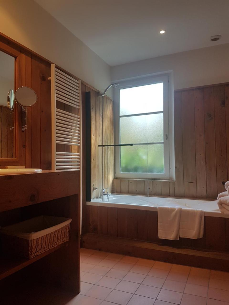 Les Mazeraies Maison D'Hotes Avec Spa Savonnieres ภายนอก รูปภาพ