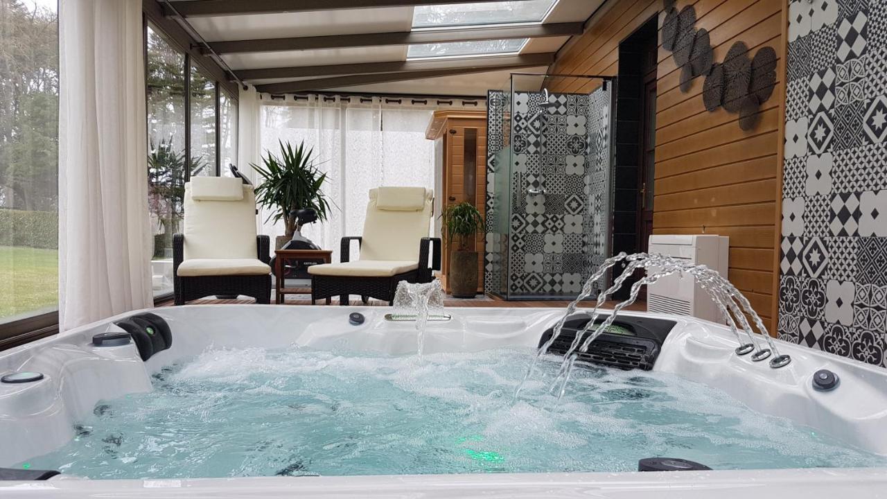 Les Mazeraies Maison D'Hotes Avec Spa Savonnieres ภายนอก รูปภาพ